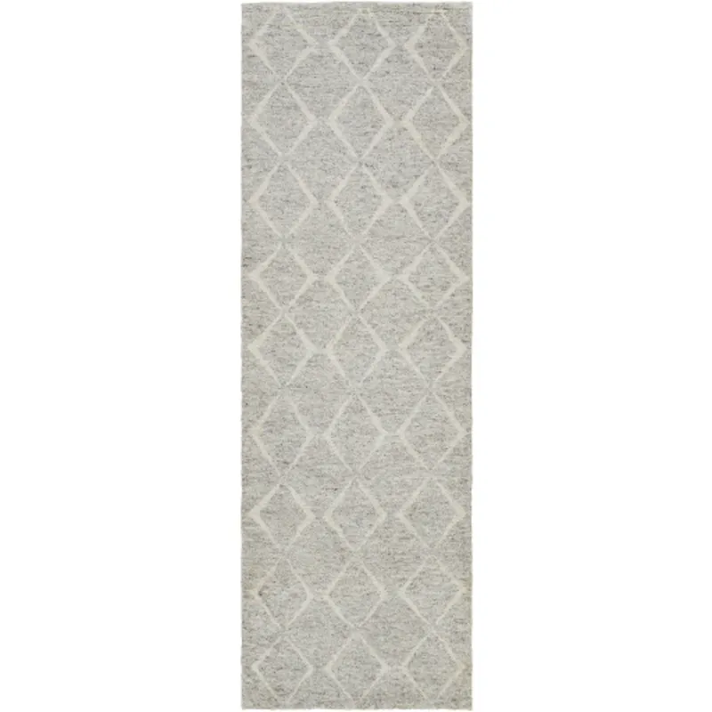 Zara 2'6" x 8' Rug