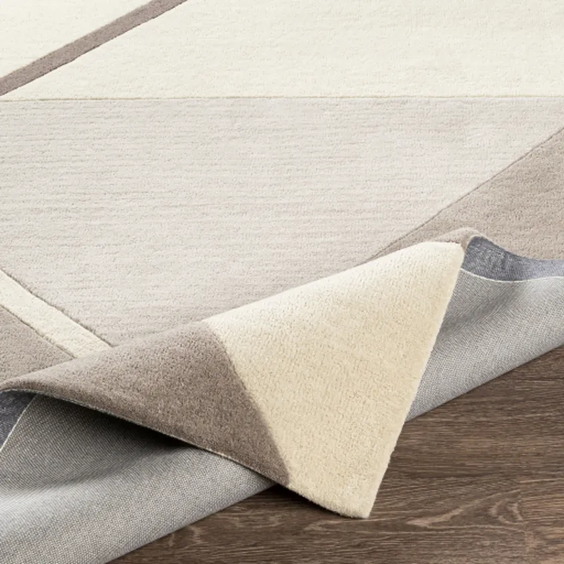 Queens 8'10" x 12' Rug