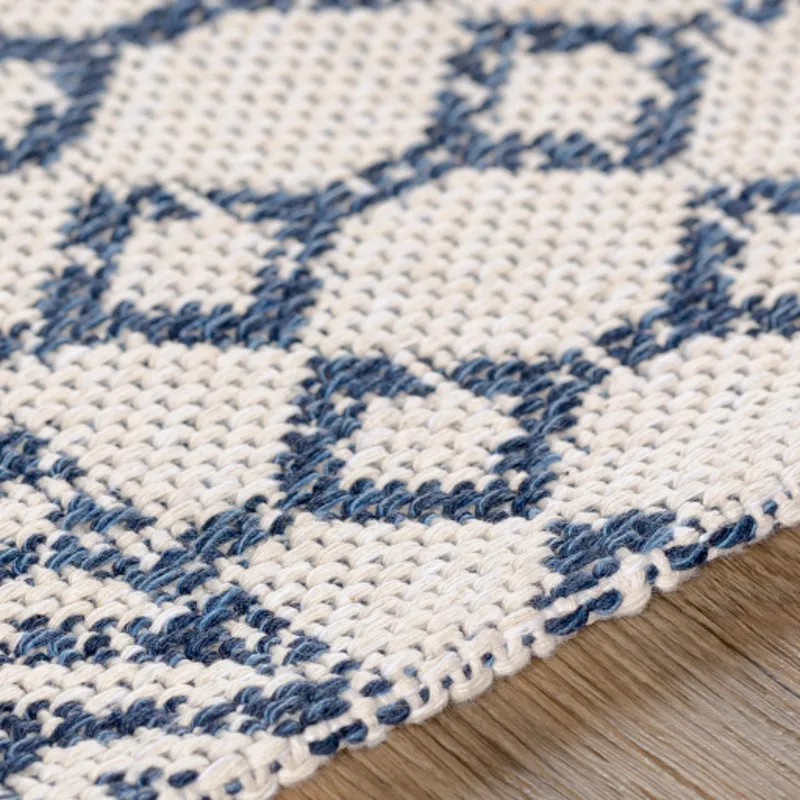 La casa 2'2" x 3'9" Rug