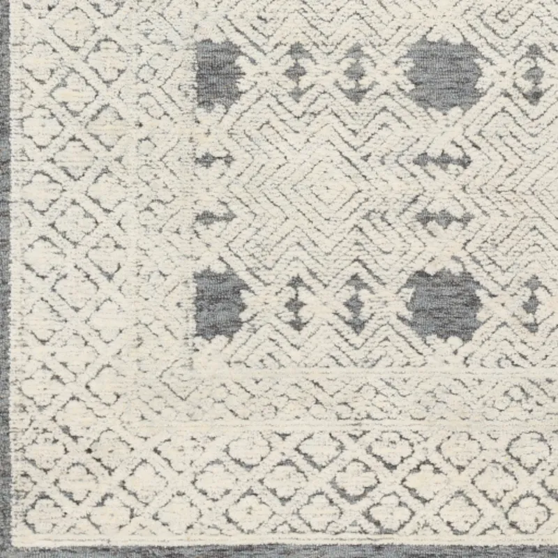 Louvre 6' x 9' Rug