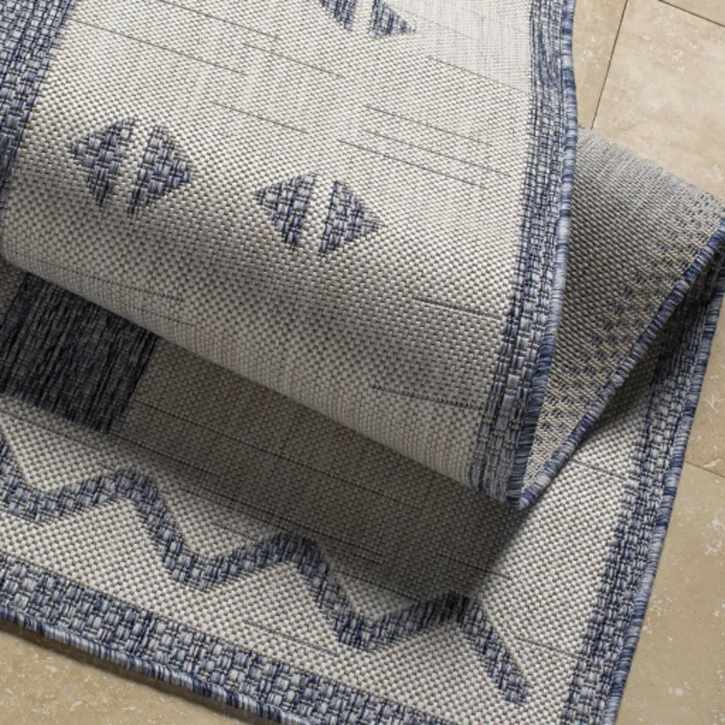 Tuareg 7'10" x 10' Rug