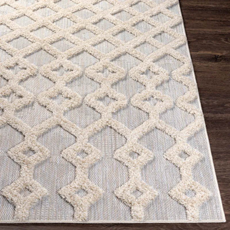 Toledo 6'7" x 9' Rug