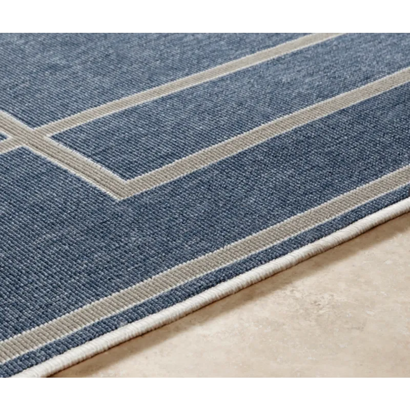 Alfresco 5'11" x 8'10" Rug