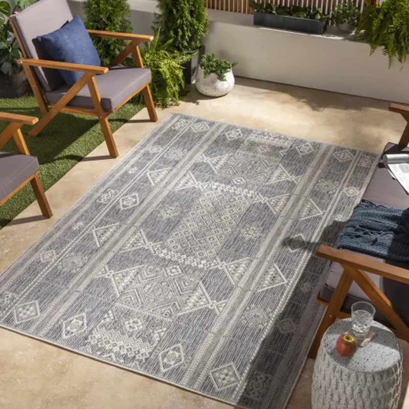 Tuareg 6'7" x 9' Rug