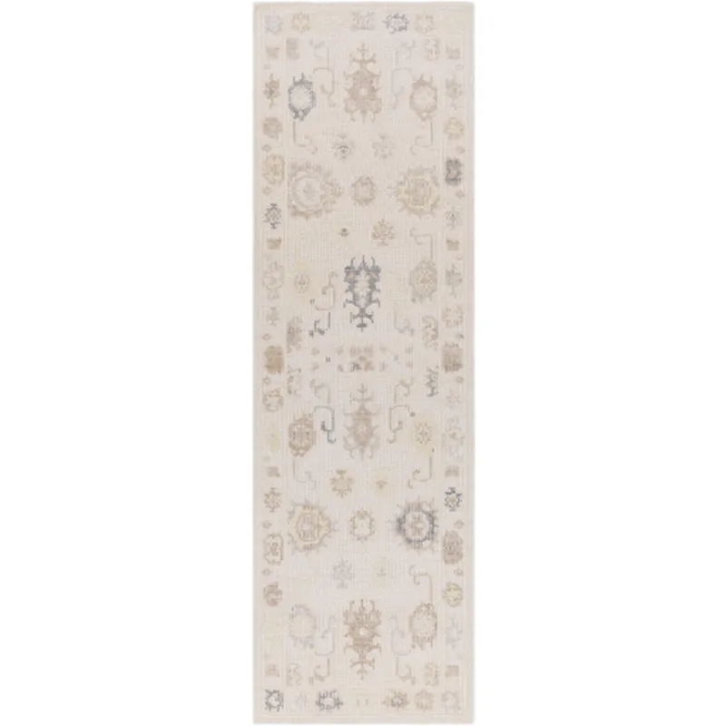 Revere 2'6" x 8' Rug