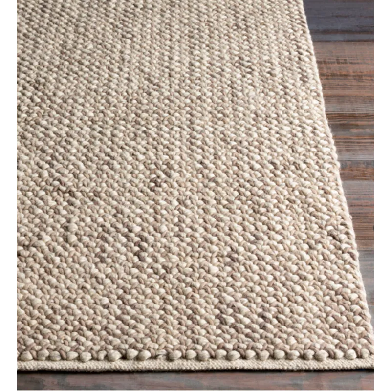 Avera 2' x 3' Rug
