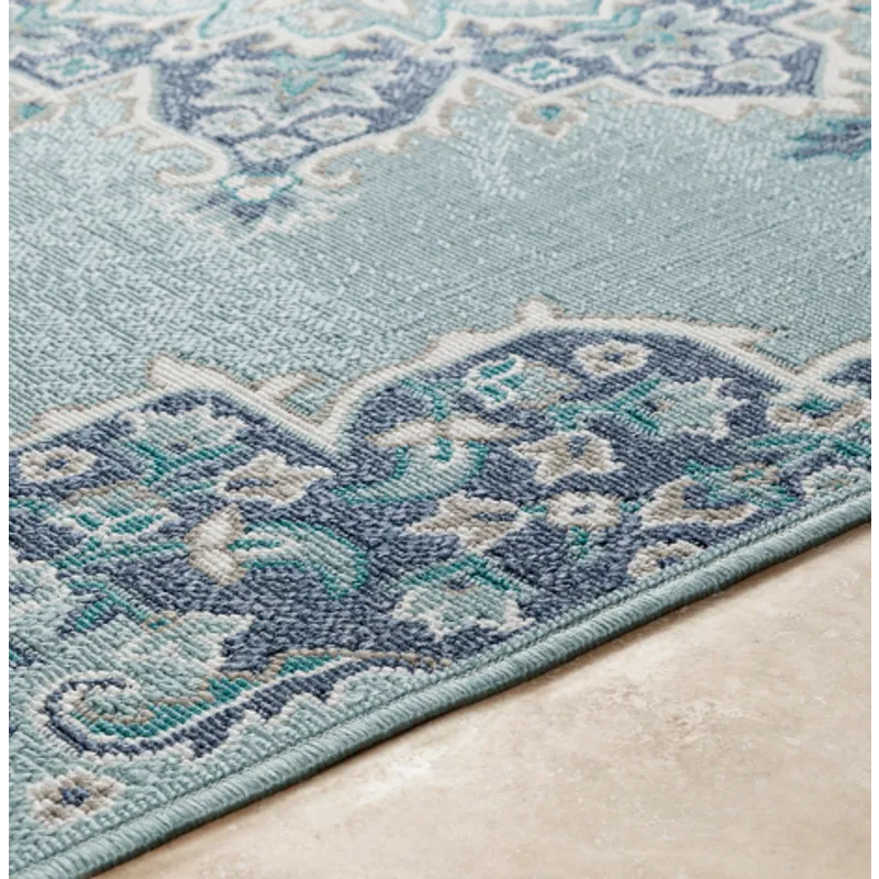 Alfresco 2'5" x 4'5" Rug