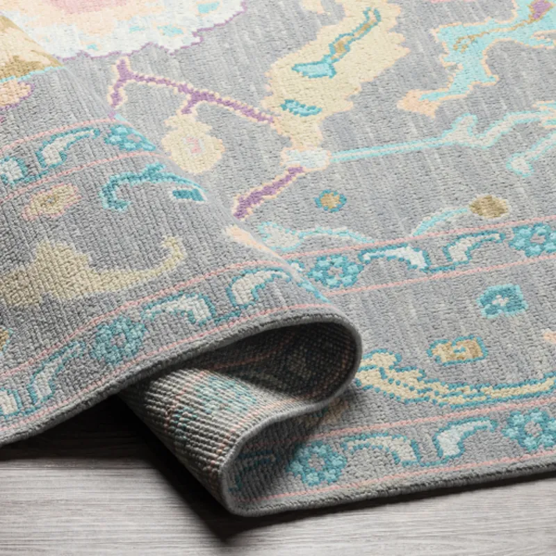 Ushak 8' x 10' Rug