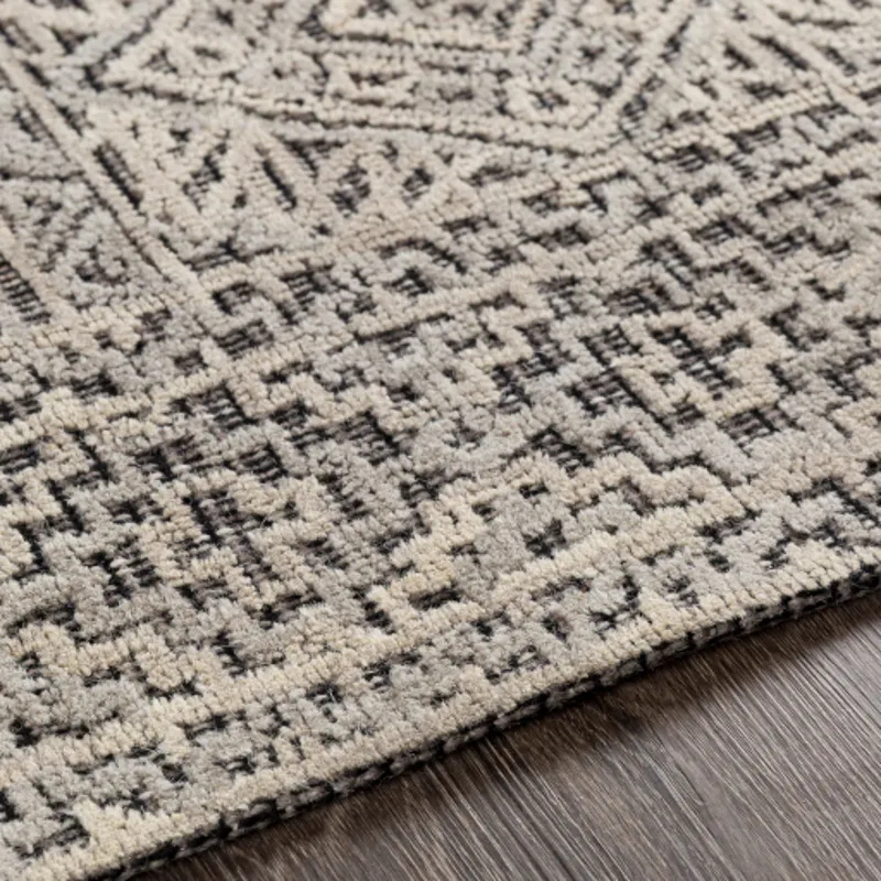 Oakland 2'6" x 8' Rug