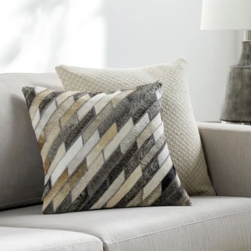 Lycaon Pillow Kit