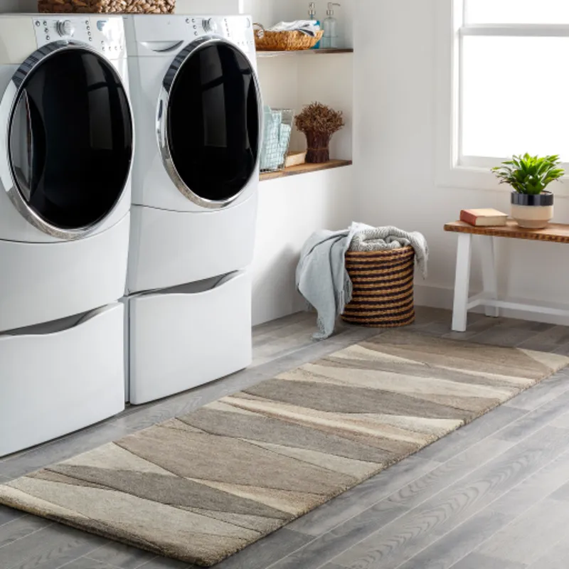 Forum 3' x 12' Rug