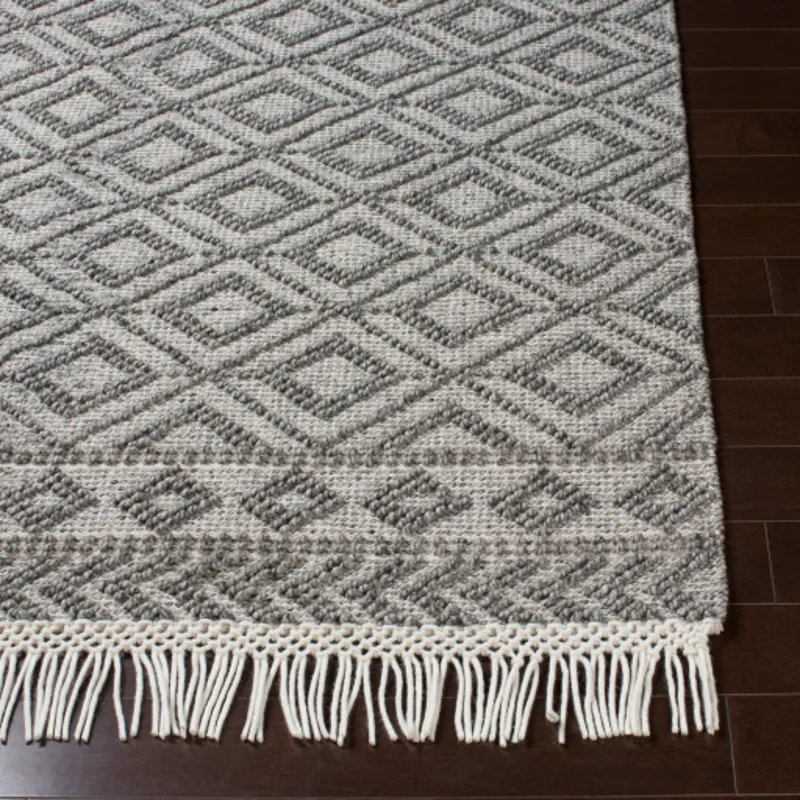Farmhouse Tassels 3' x 5' Rug