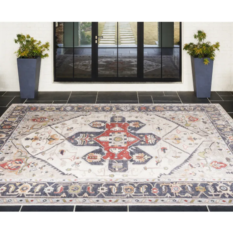Revere 4' x 6' Rug