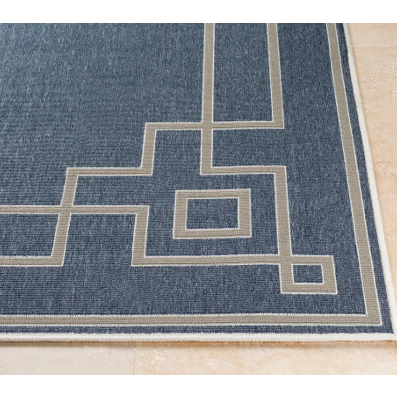 Alfresco 3'7" x 5'7" Rug