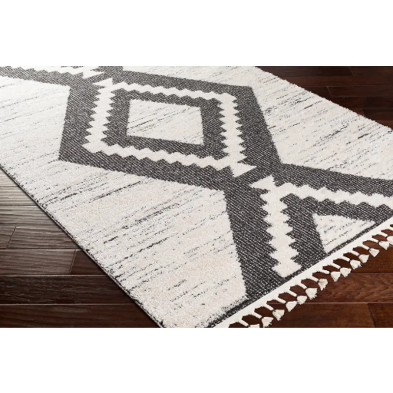 Valencia 5'3" x 7' Rug