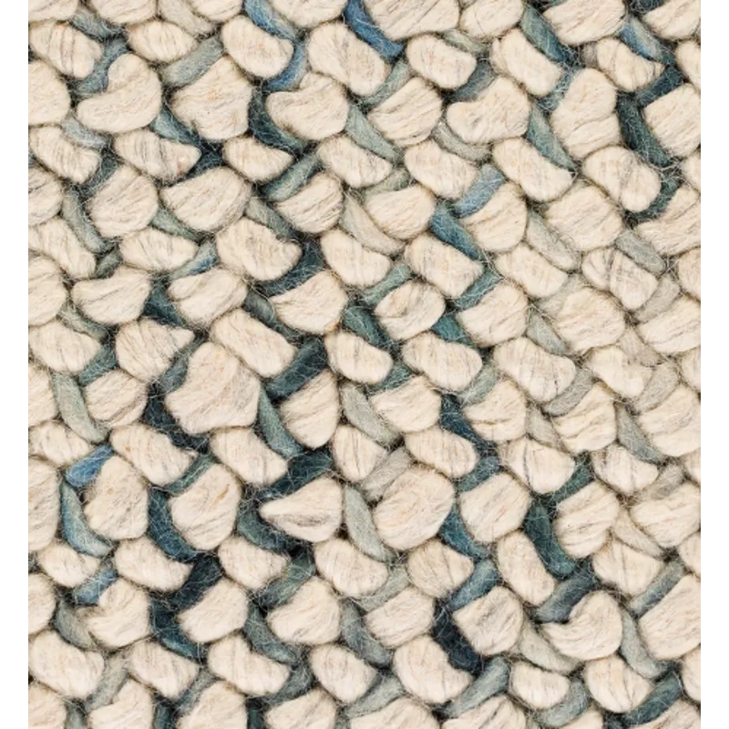 Avera 2' x 3' Rug