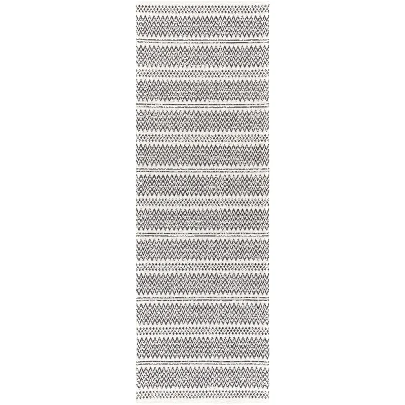 La casa 2'7" x 7'3" Rug