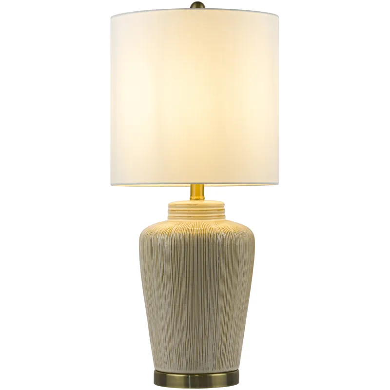 Rayna Lamp