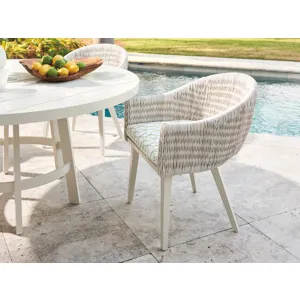 Seabrook Round Dining Table