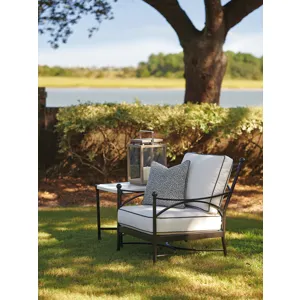 Pavlova Lounge Chair