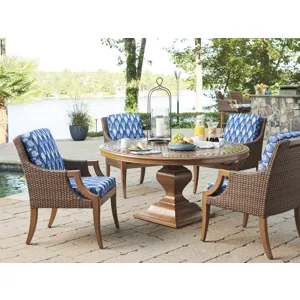Harbor Isle Round Dining Table