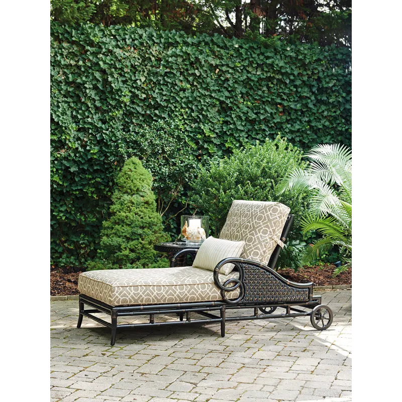 Marimba Chaise Lounge