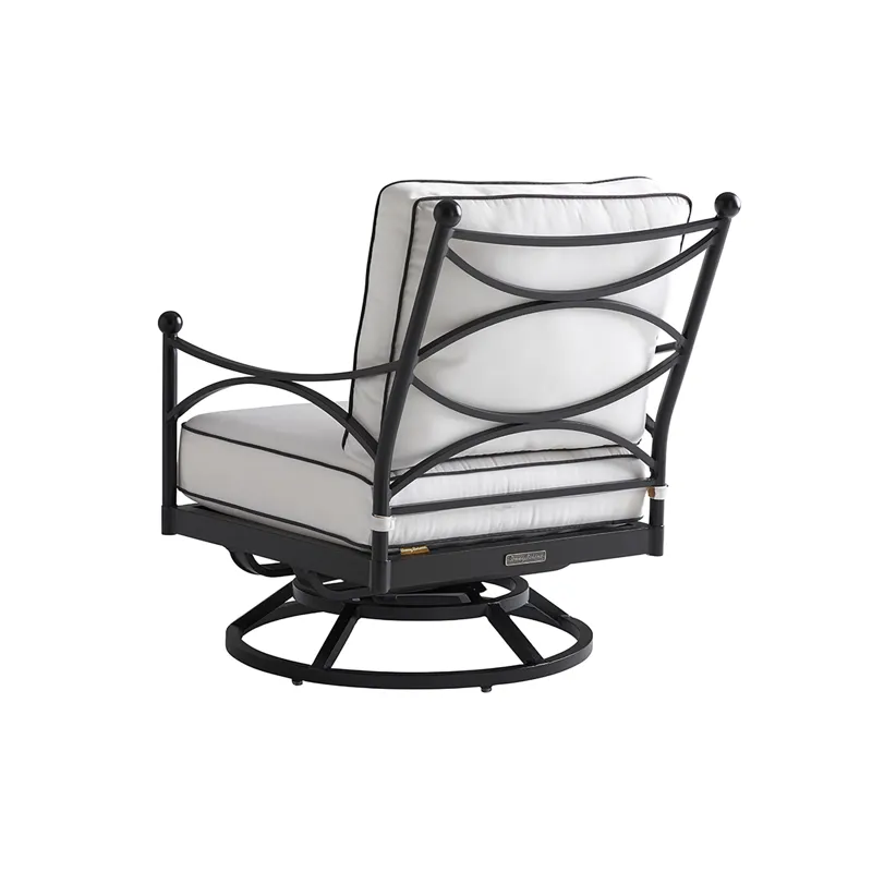 Pavlova Swivel Lounge Chair