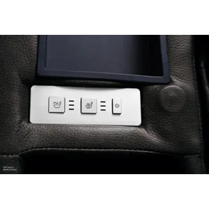 MM-8945_HeatandMassageButtons_Smoke.jpg