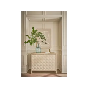 Velora Paloma Chest