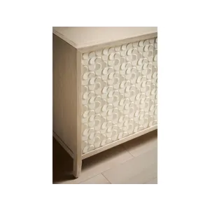 Velora Paloma Chest