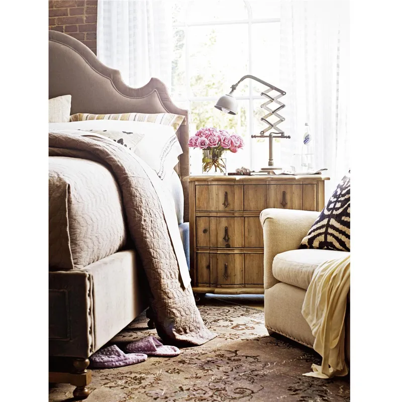 Authenticity Lyon Bed (Queen)