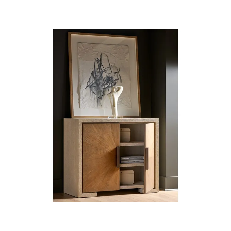 Mist Hall Chest - Multiple item room scene