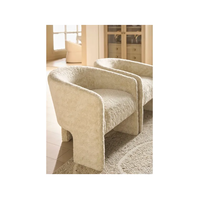 Amira Chair