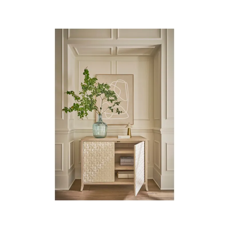 Velora Paloma Chest
