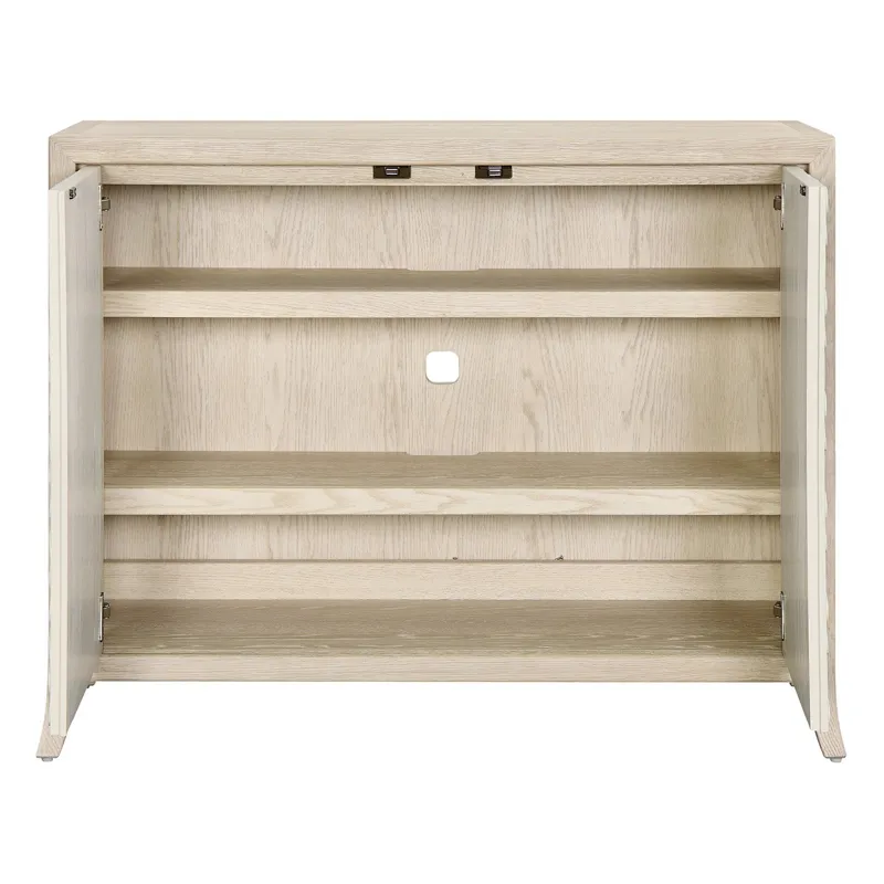 Velora Paloma Chest