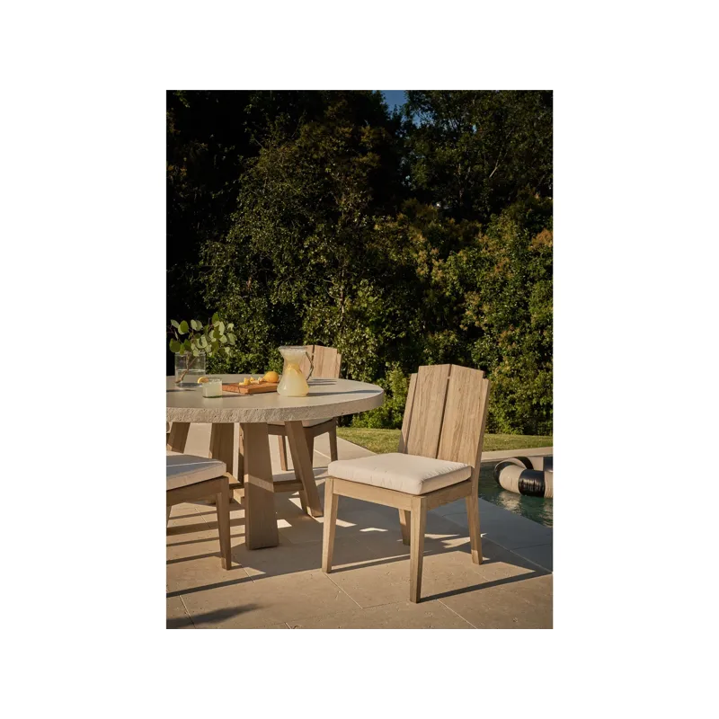 Coastal Living Saratoga Round Dining Table