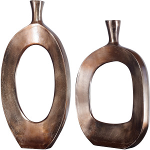 Kyler Vases, S/2