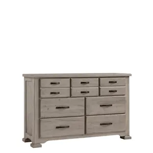 Grayson Manor 7 Drawer Dresser