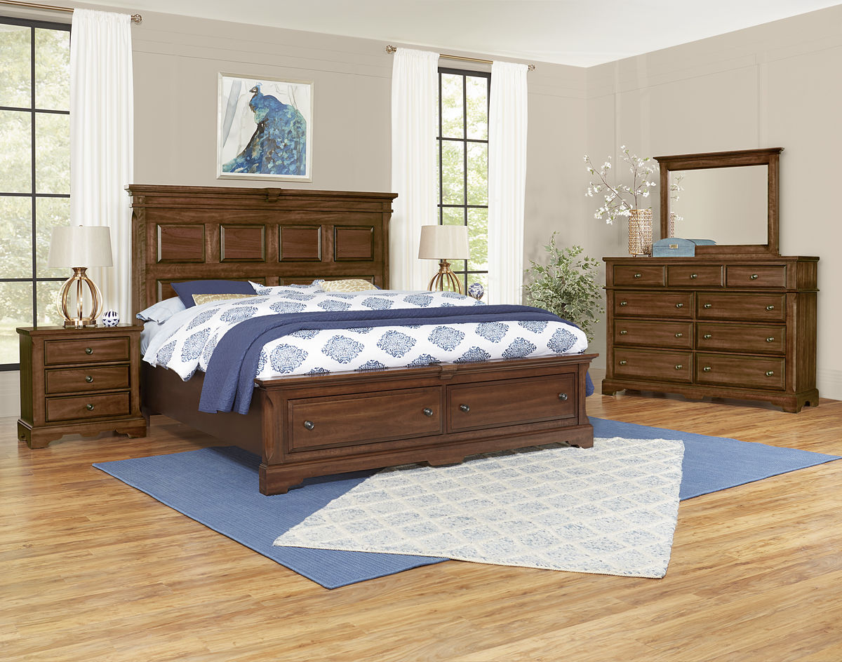 HeritageAmish Cherry Queen Mansion Bed With Storage Footboard 110559