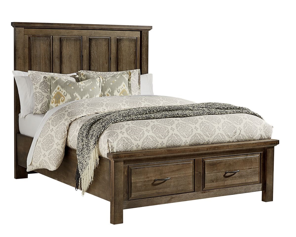 Maple RoadMaple Syrup Queen Mansion Bed With Storage Footboard 117559