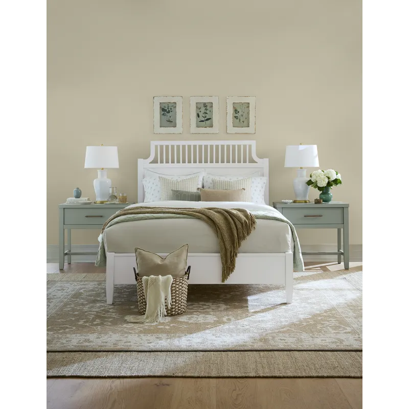 Pure Maple-Cottage White Garden Footboard - Queen