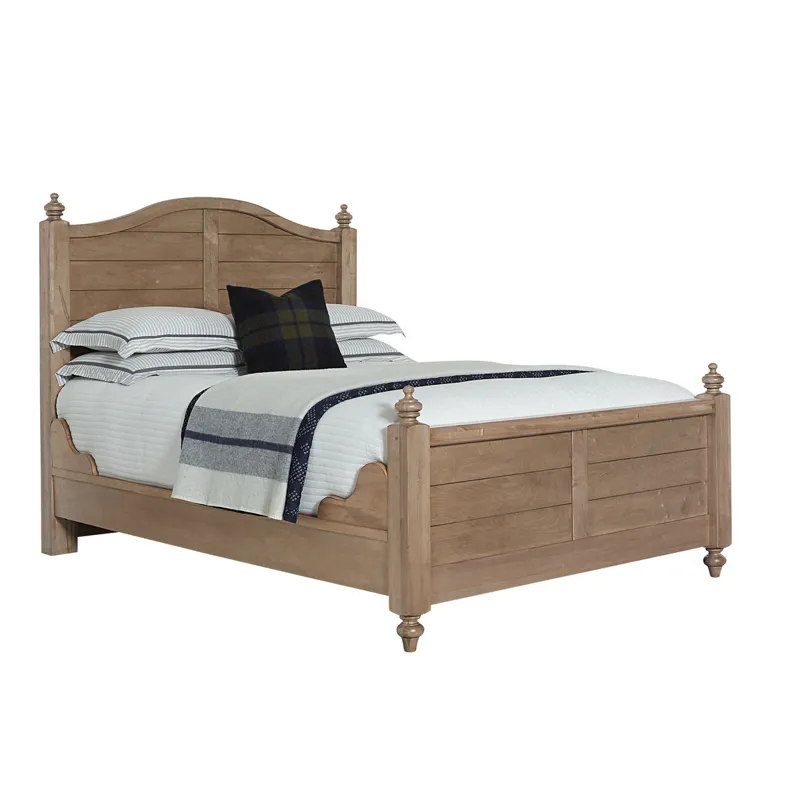 Scotsman Queen Post Arched Bed with Post Plank Footboard