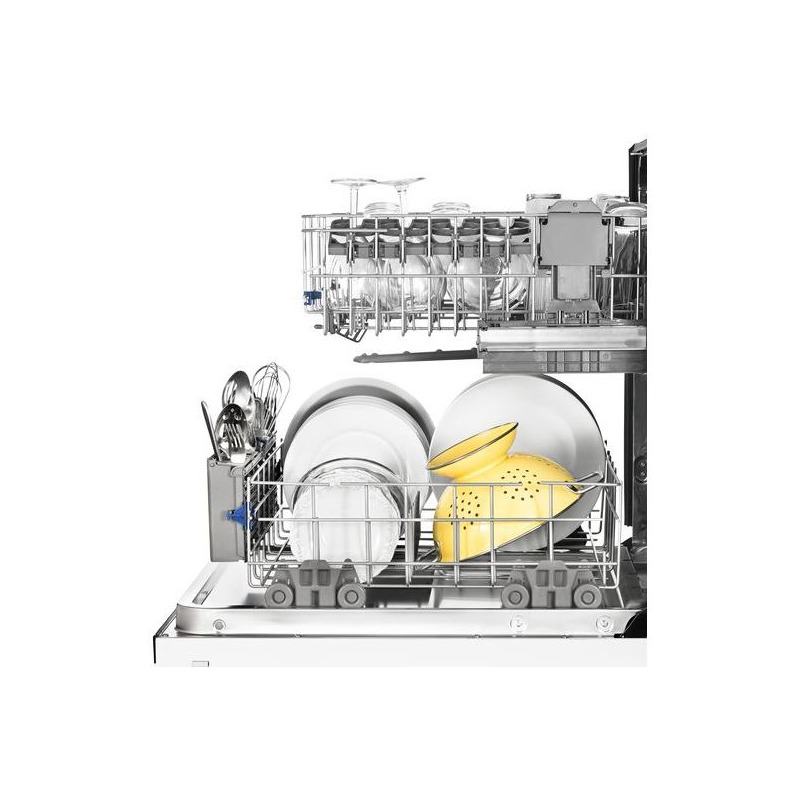 Stainless Steel Tub Dishwasher with TotalCoverage Spray Arm by