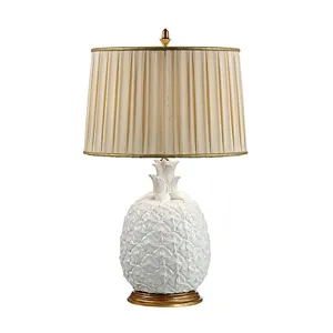 Blanc Pineapple Lamp