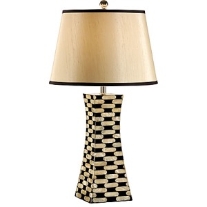 Pearls Pylon Lamp