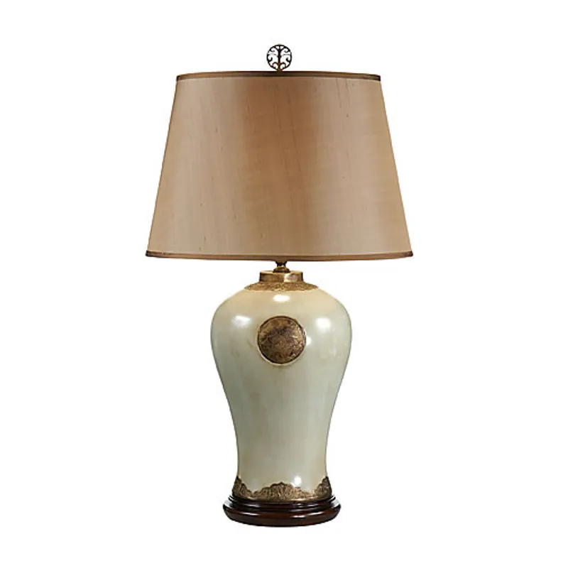 Medallion Crackle Lamp