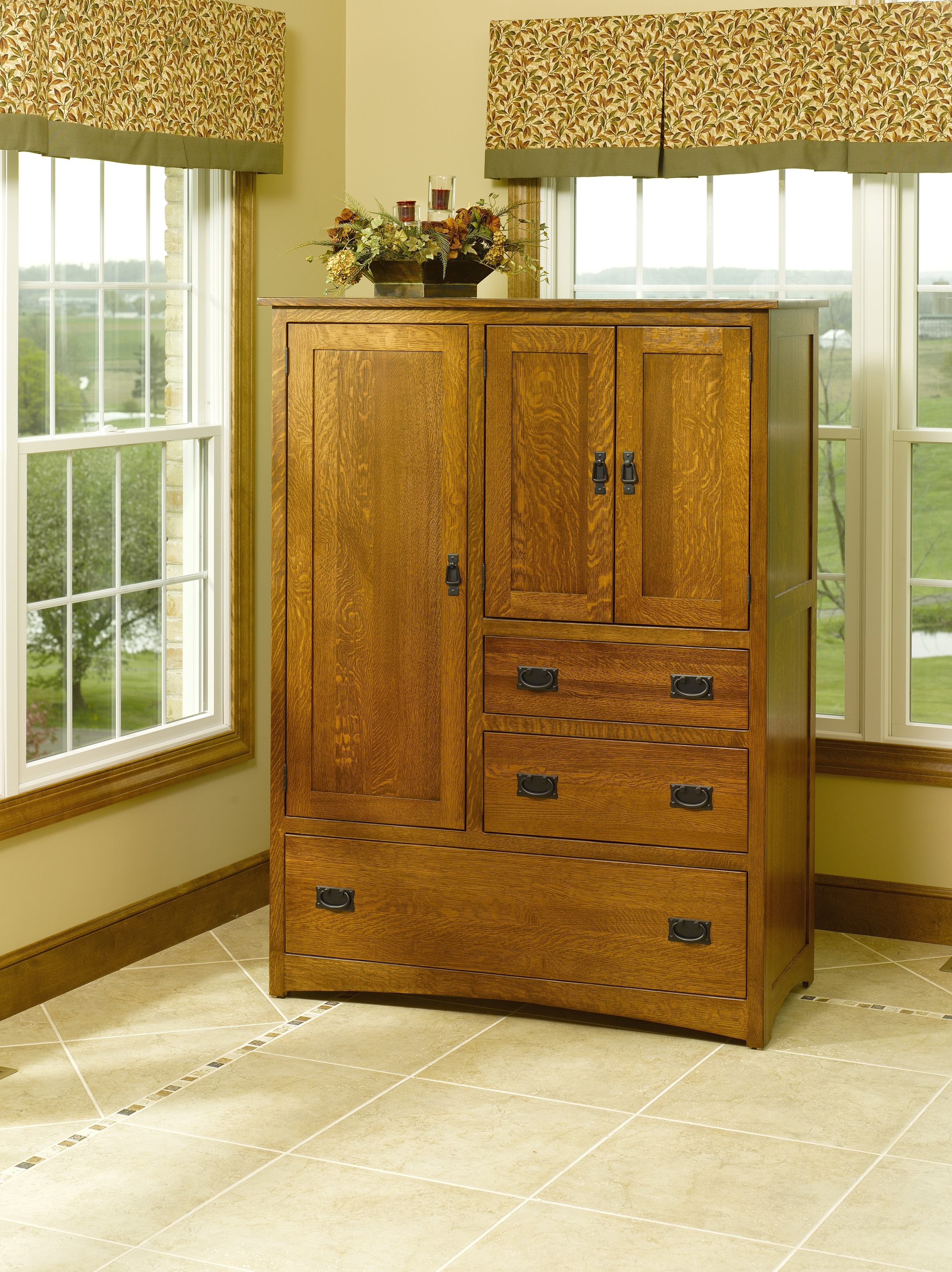 cortland furniture company on Chiferobe By Yutzy Woodworking Nis922433287 Wright Furniture Flooring